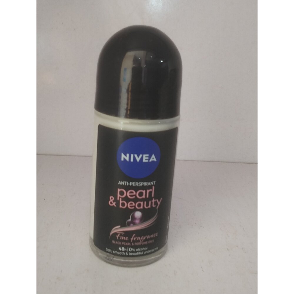 Nivea pearl & beauty roll on 50ml