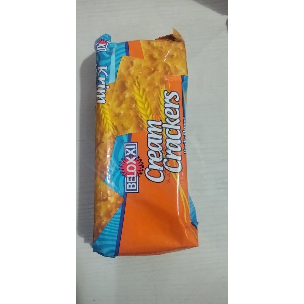 CREAM CRACKERS