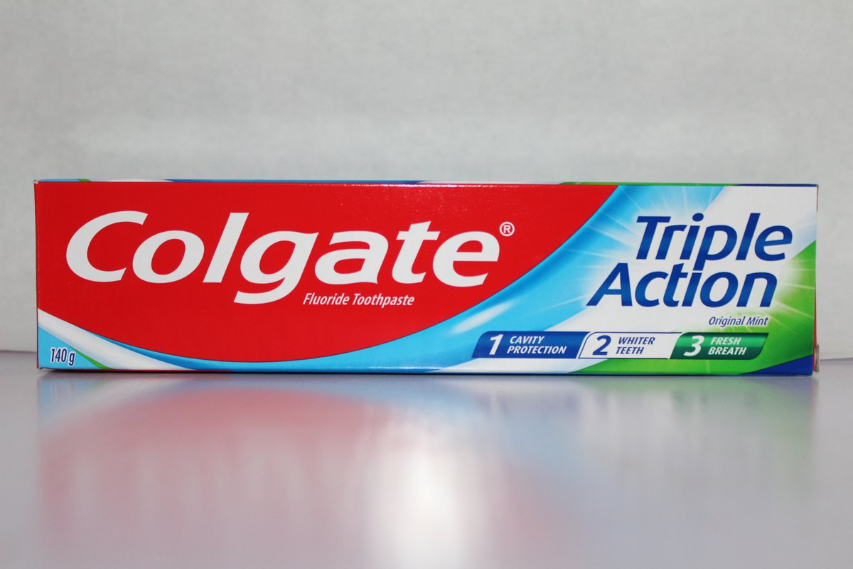 Colgate Tripple Action Toothpaste 140g