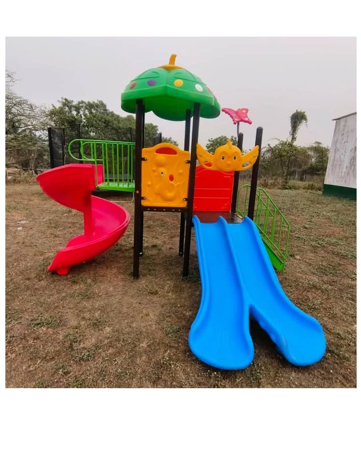 Outdoor children's playground set