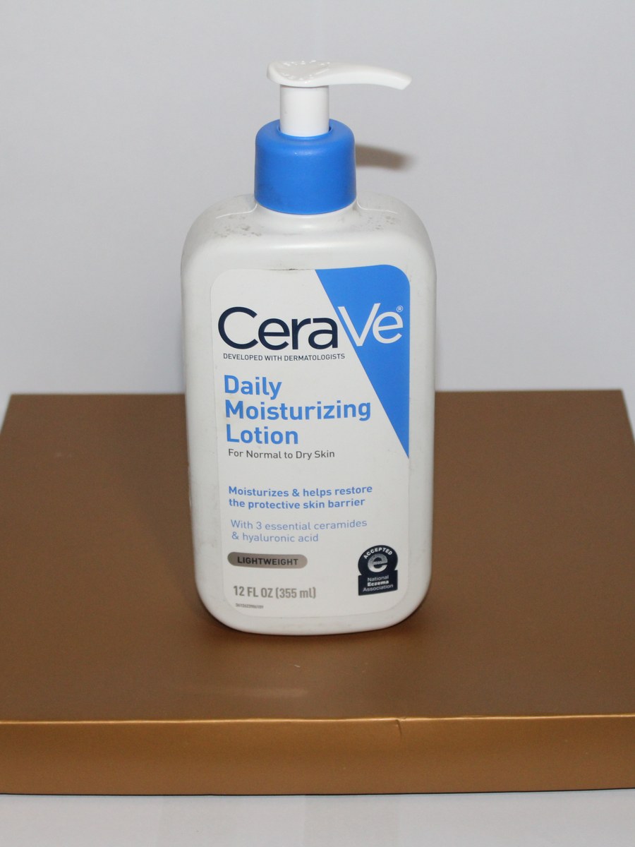 CeraVe Daily Moisturizing Lotion