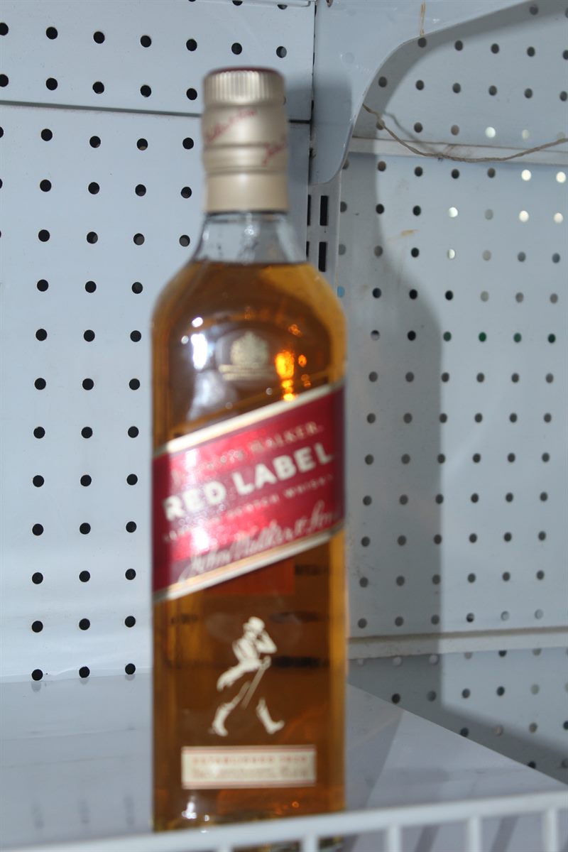 Johnnie Walker Red Label Blended Scotch Whisky