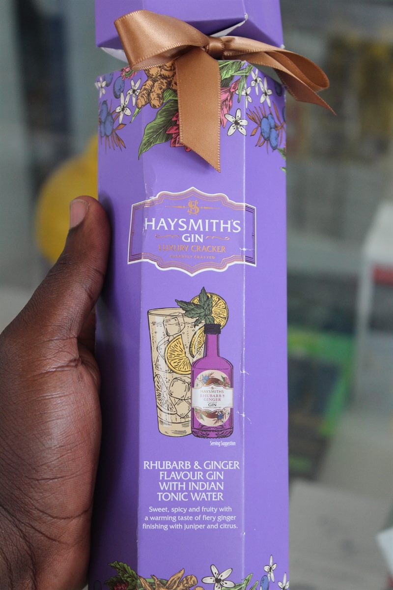 Haysmiths Rhubarb & Ginger Gin with Indian Tonic (Luxury Cracker)