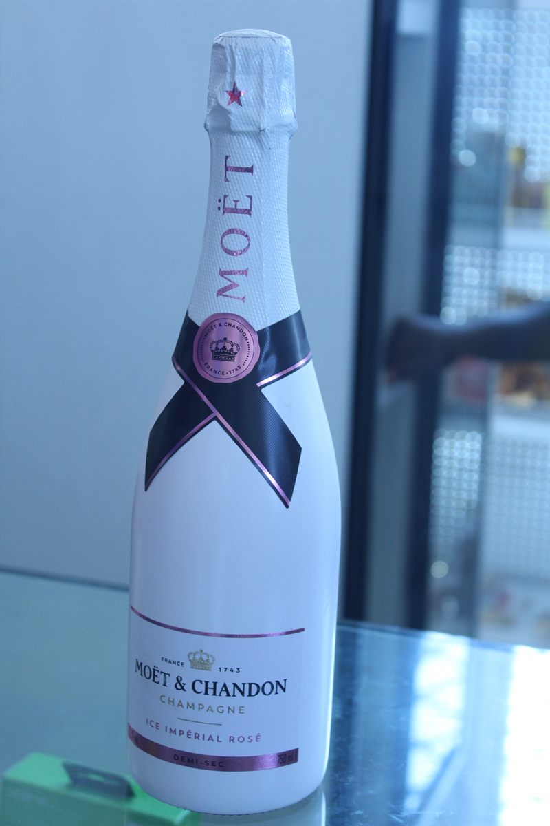 Moët & Chandon Ice Impérial Rosé Champagne