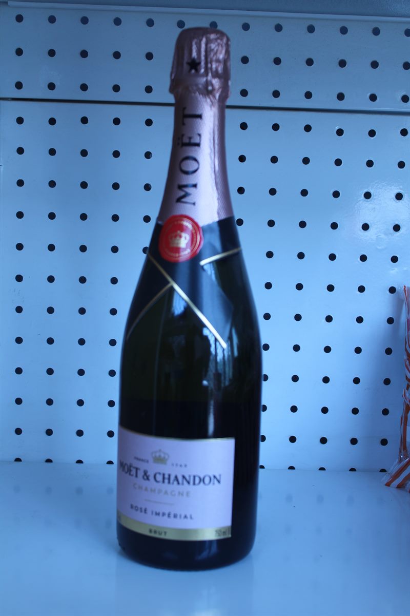 Moët & Chandon Rosé Impérial Champagne