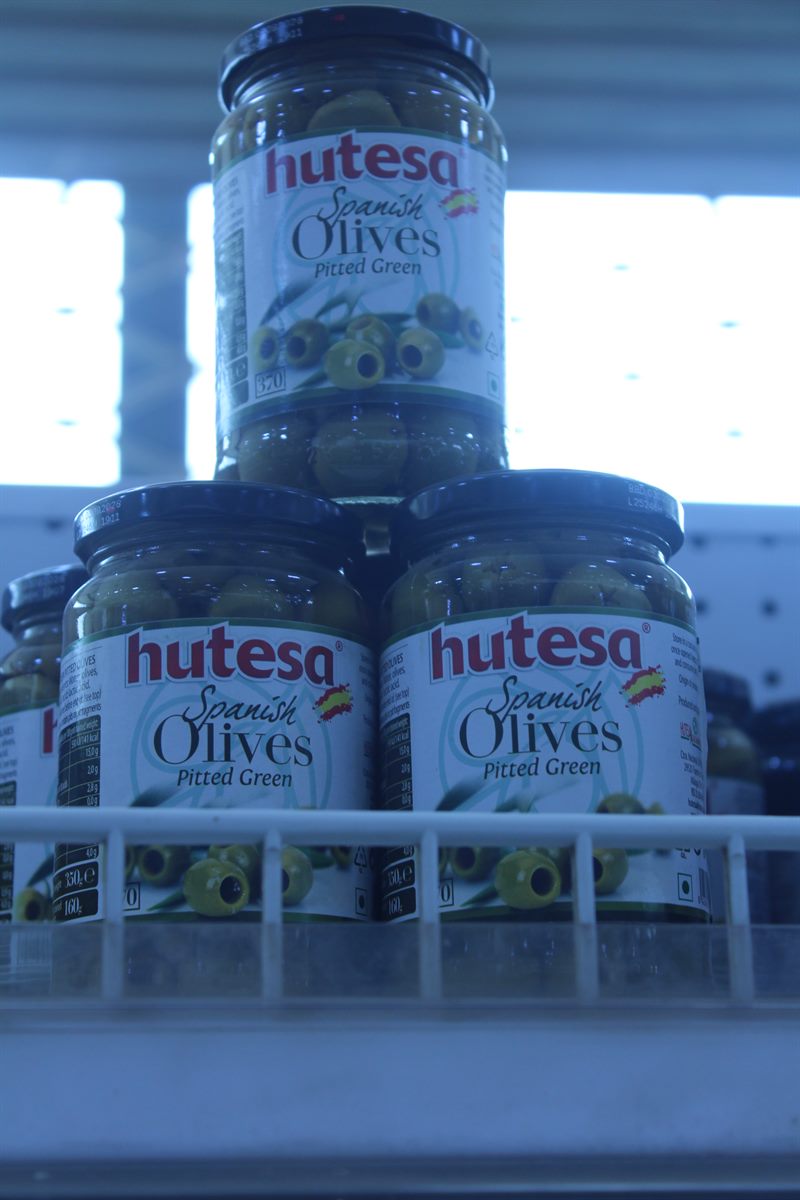Hutesa Spanish Pitted Green Olives