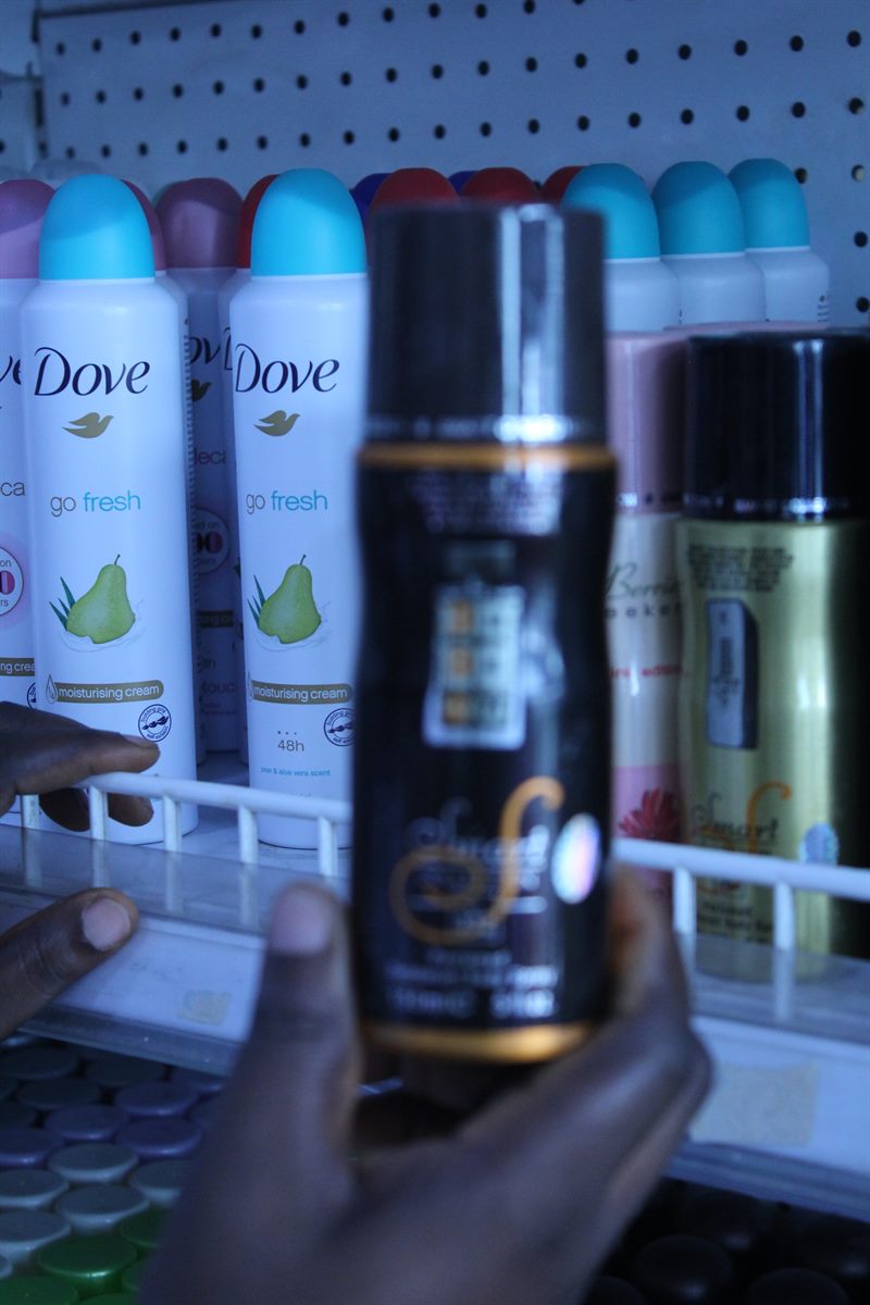 Smart Collection Perfumed Deodorant (Black)